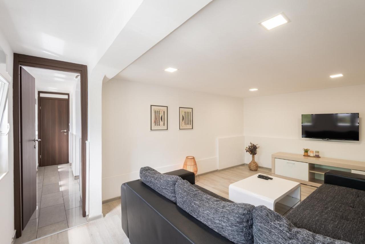 Apartment N&T Pula Luaran gambar